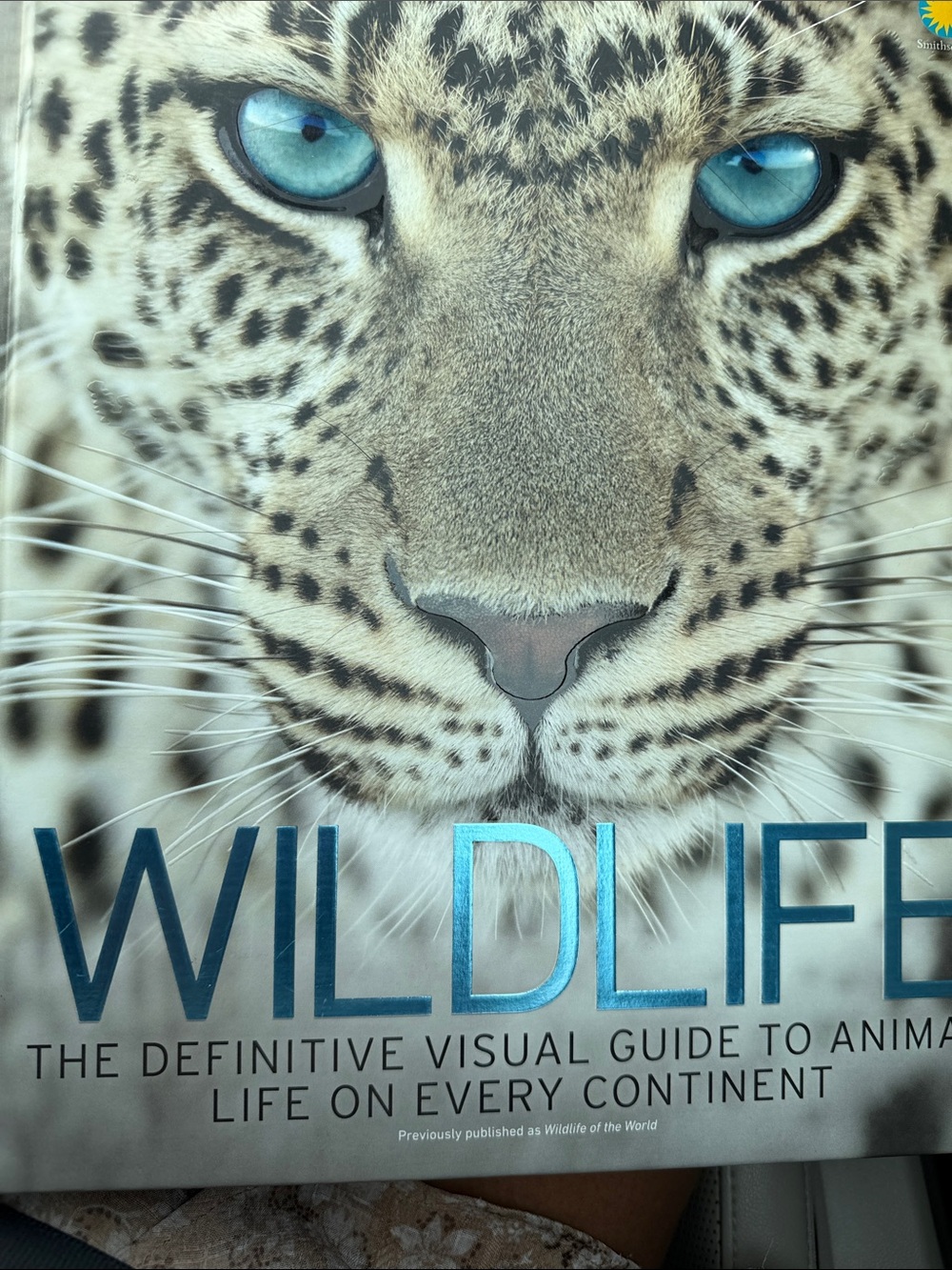 Wildlife Visual Guide - Blue Accent Cover